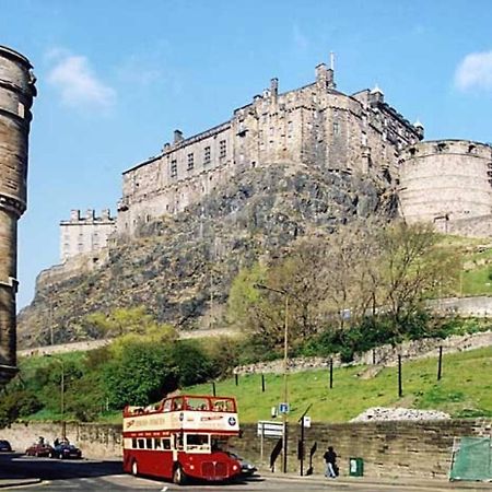 Joivy Unique Old Town Stay Under Edinburgh Castle 외부 사진
