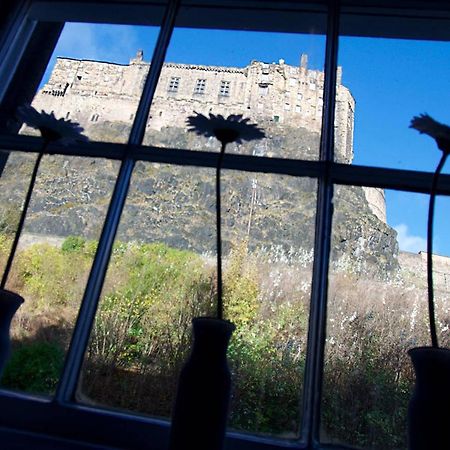 Joivy Unique Old Town Stay Under Edinburgh Castle 외부 사진