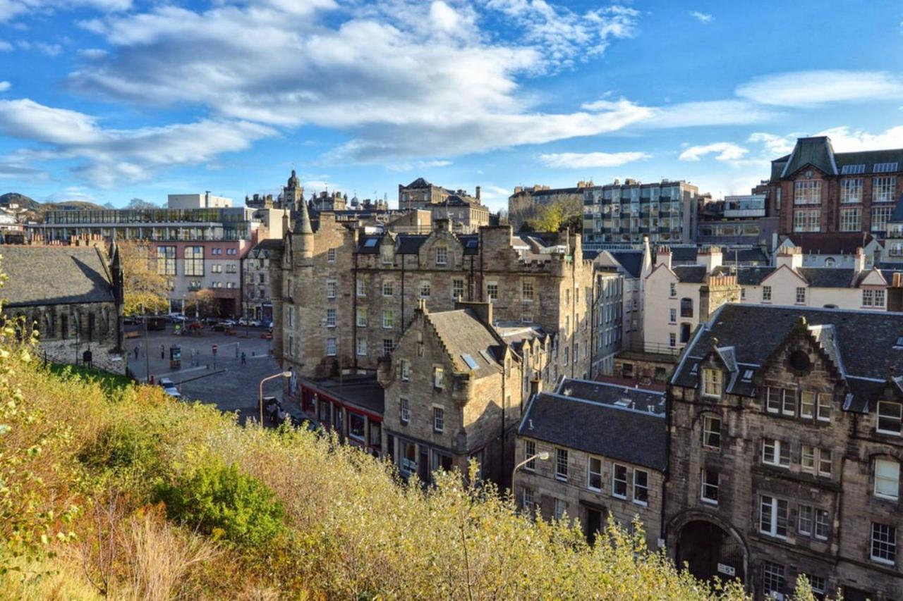 Joivy Unique Old Town Stay Under Edinburgh Castle 외부 사진