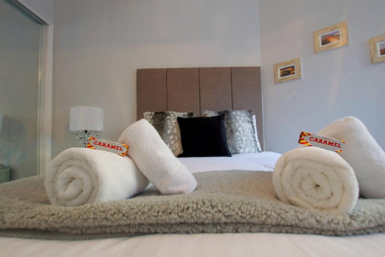 Joivy Unique Old Town Stay Under Edinburgh Castle 외부 사진