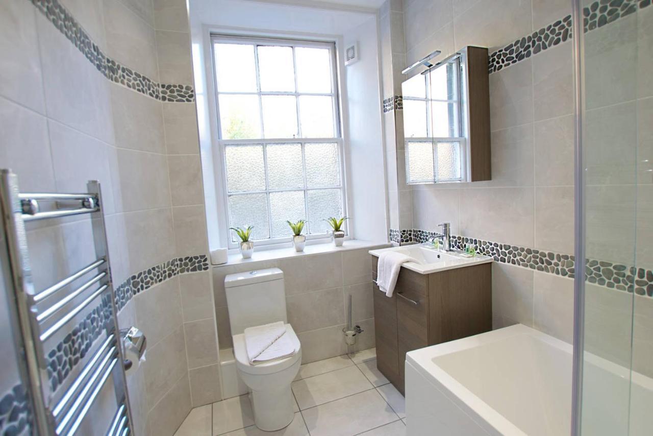 Joivy Unique Old Town Stay Under Edinburgh Castle 외부 사진