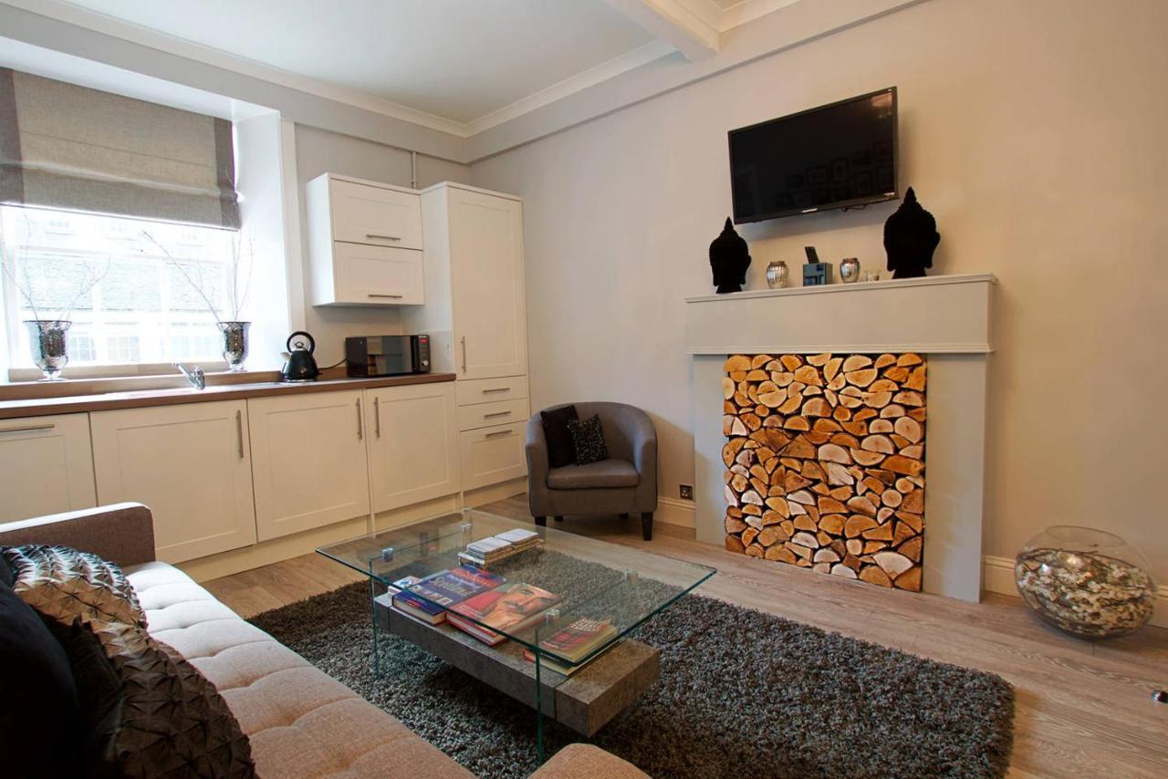 Joivy Unique Old Town Stay Under Edinburgh Castle 외부 사진