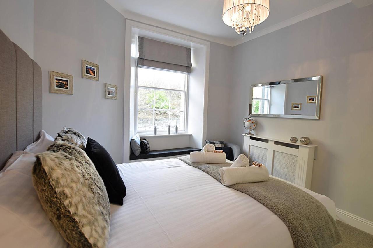Joivy Unique Old Town Stay Under Edinburgh Castle 외부 사진